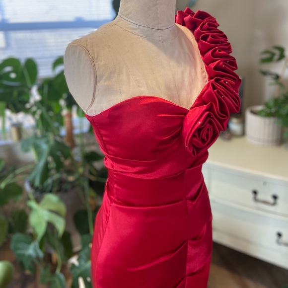 Blondie Nites Red Mermaid Prom Dress - Size 1 - Picture 9 of 16